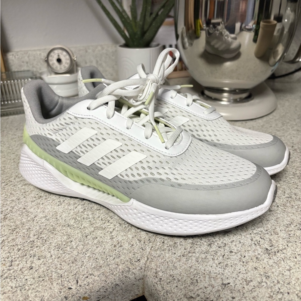 Women’s summervent spikeless golf shoes / 9.5 / brand new